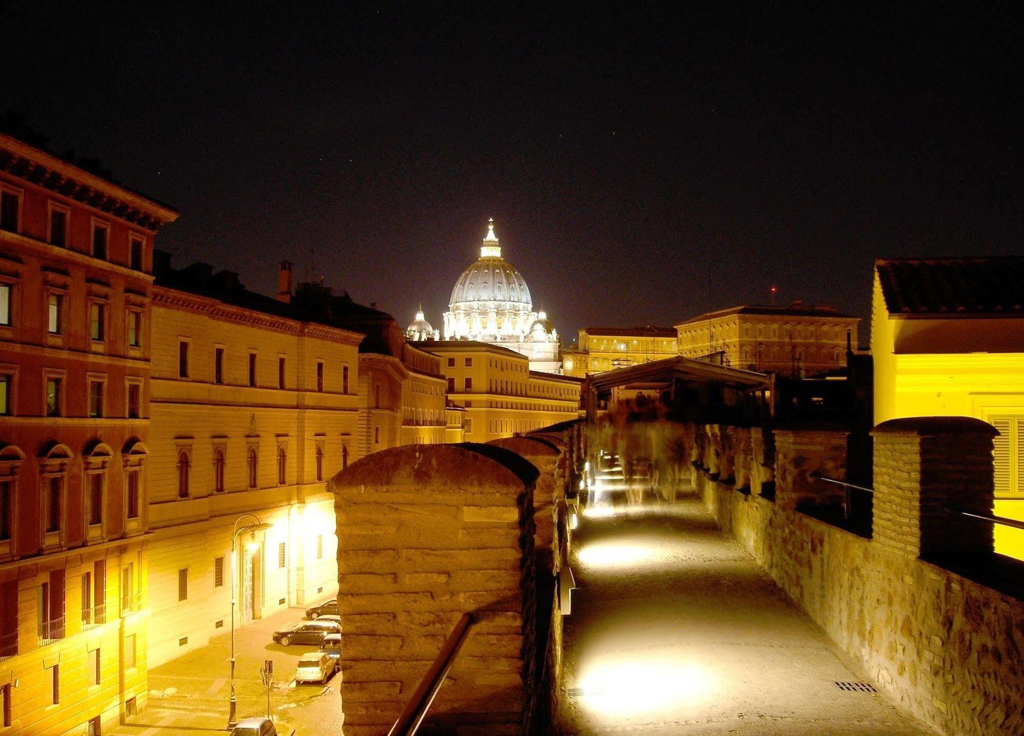 Al Passetto - St Peter's Bike 2* Roma